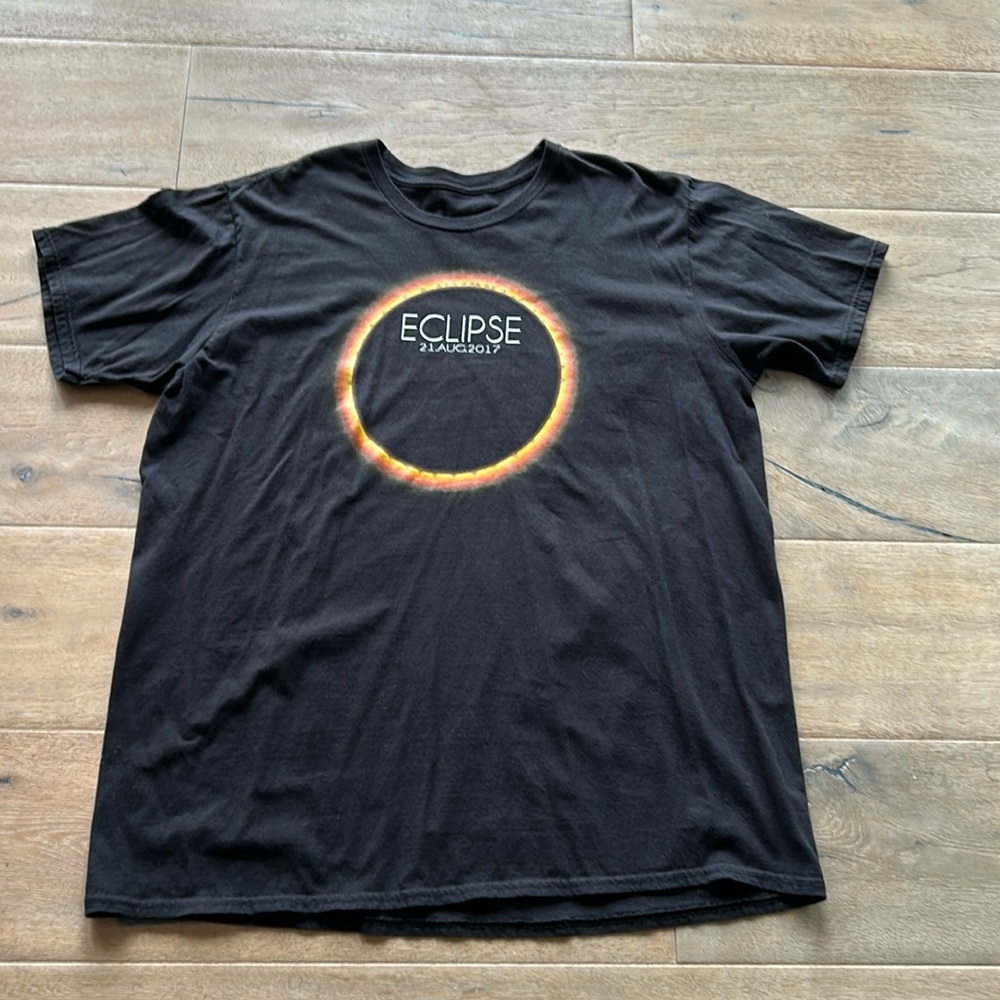 Vintage Eclipse 2017 Graphic T - image 1